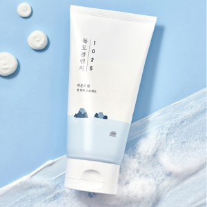 Sữa rửa mặt tạo bọt Roundlab Dokdo 1025 150ml